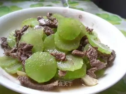 stir-fried beef with lettuce