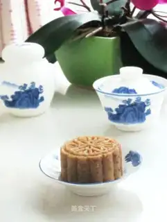 Chestnut and walnut cake
