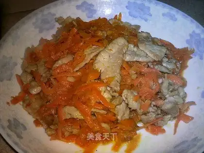 stir-fried pork with carrot