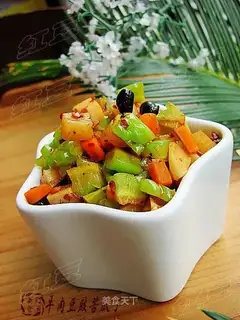 Beef and fermented bean and bitter gourd diced