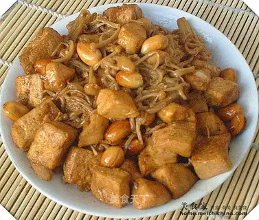 Golden needle tofu crispy peanuts