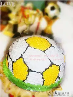 Football cake