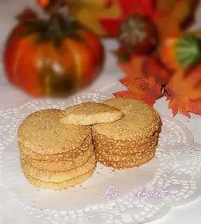 Sesame shortcake