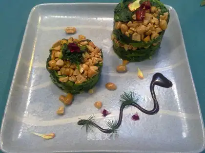 Longevity fruit stir-fried spinach