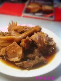 Home-cooked chicken stewed