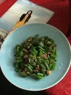 stir-fried pork with green beans
