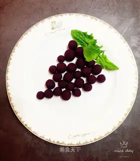 Milky-sweety bee violet ball