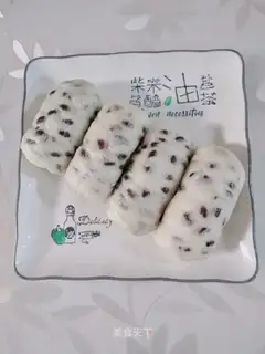 Red bean rolls