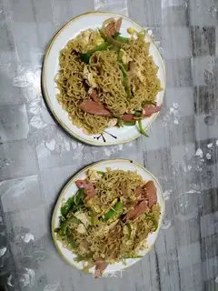 Fried noodles