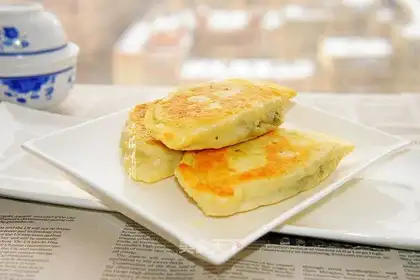 Egg dumplings