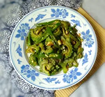 Garlic bitter melon