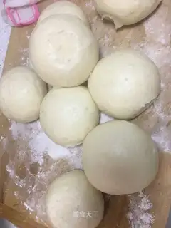 White buns