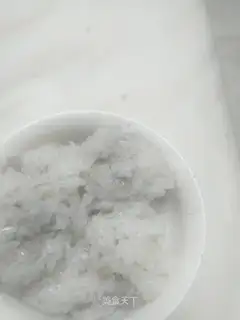 Sesame rice round