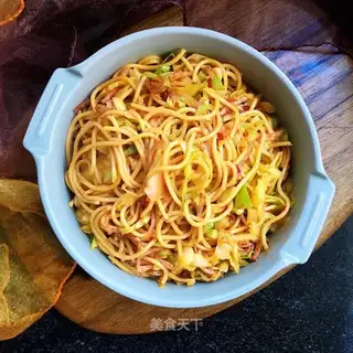 Elbow ham fried pasta