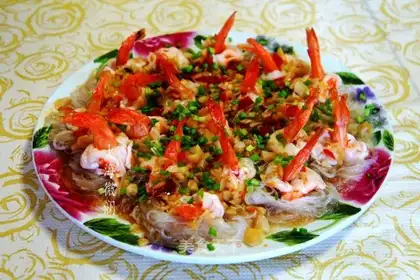 Garlic fans steam shrimp