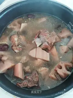 The raisin soup