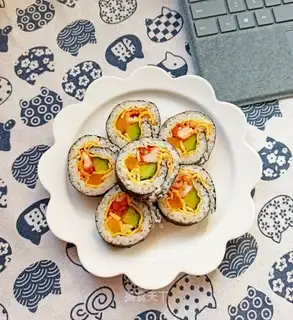 Pickle shrimp sushi rolls