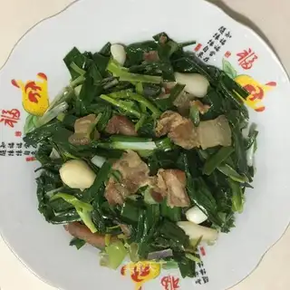 Five flowers with garlic