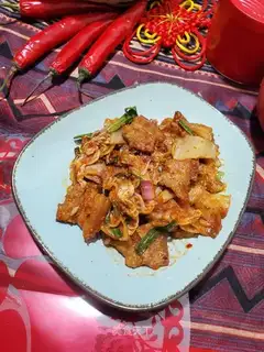 Hot cabbage makes meat