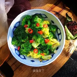 Little rice with garlic orchids