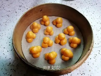 Pumpkin rice cake