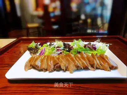 Pork's chest salad
