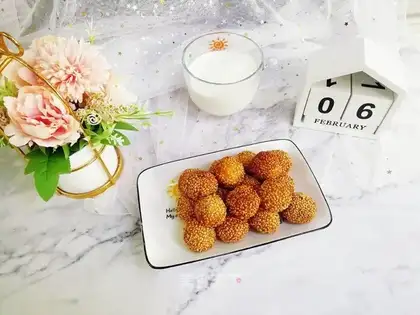 Pumpkin sesame rice balls