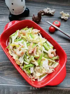 Shrimp and yellow fried eggs