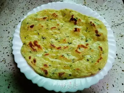 Hand grab cake