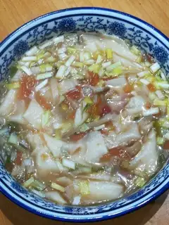 Pick up the noodles