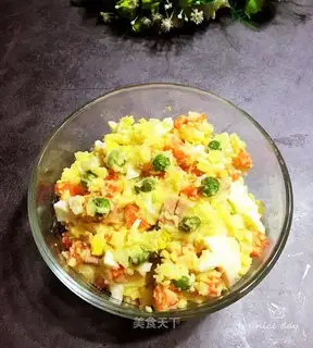Potato egg salad