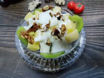 Pony apples with yogurt