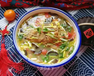 Fish head and egg soup