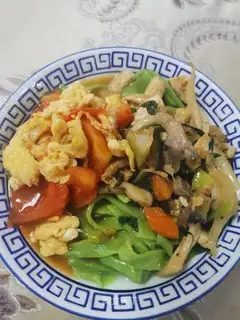 Handy spinach noodles