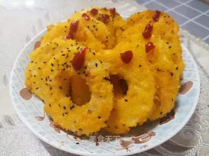 Cricket apple ring