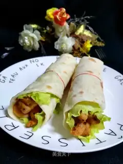 Pancake breakfast roll