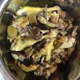 Frozen chicken