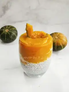 Chia Seeds, pumpkins, moose