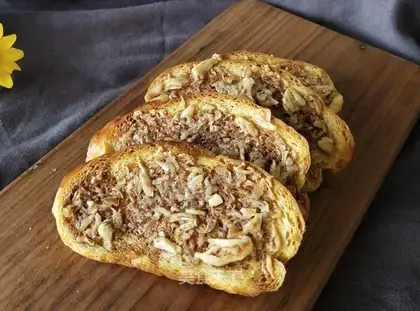 Garlic bread