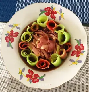 Red and green and pig's mouth