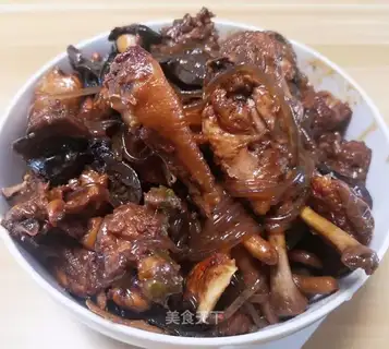 Chicken stew mushrooms