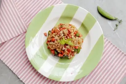 Weenie carrots, pea rice