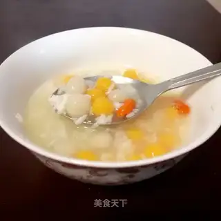 Wine makes two-colour soups