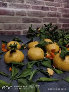 Orange buns