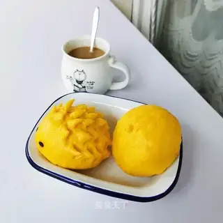 Pumpkin buns