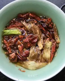 Homemade pepper oil