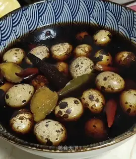 Five quail eggs