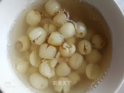 Lotus soup