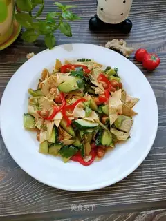 Cracker cucumber with bean skin