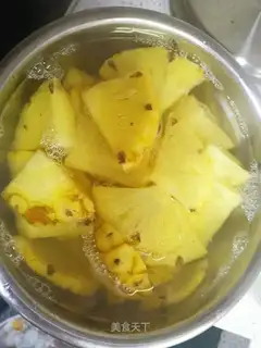 Pineapple sugar